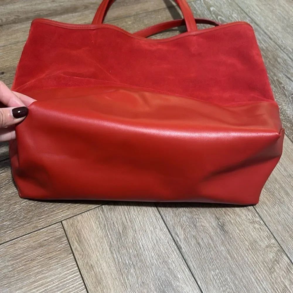 Alice.D Milano Tote - Picture 2 of 9